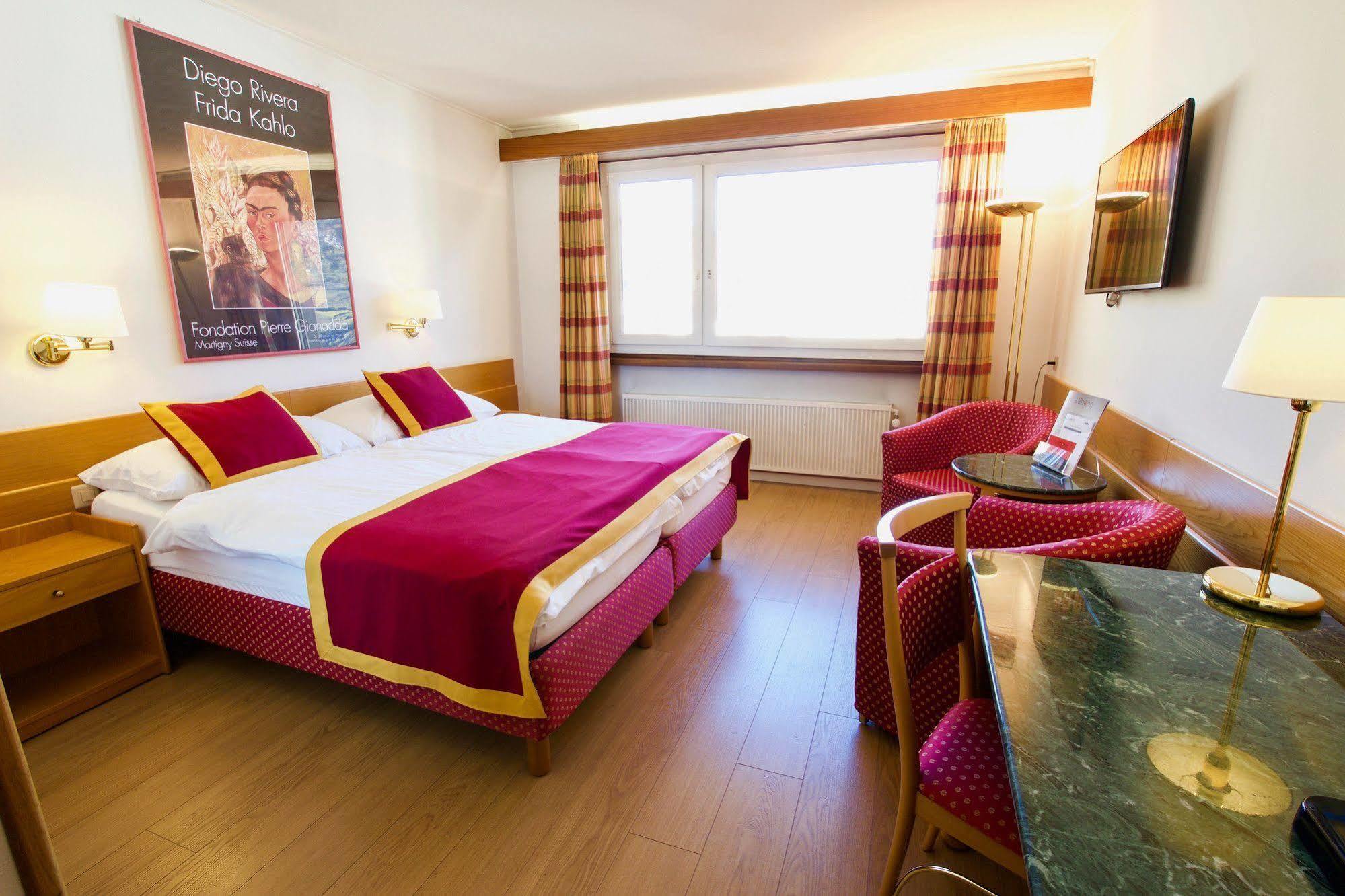 Du Rhône Hotel 3*
